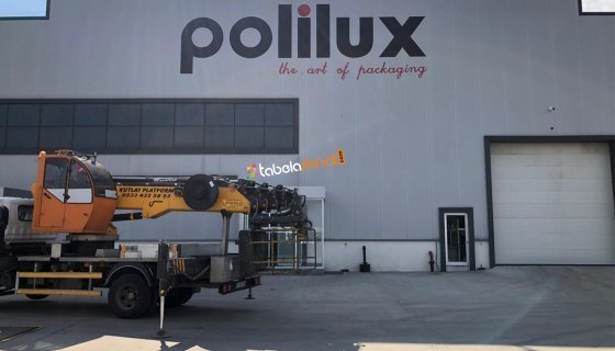 Polilux Cephe Duvar Yazısı