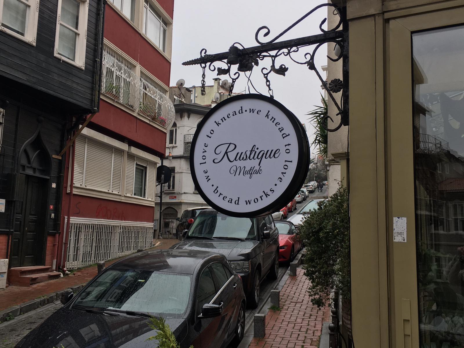 Rustique Restaurant Askılı Fener Tabela