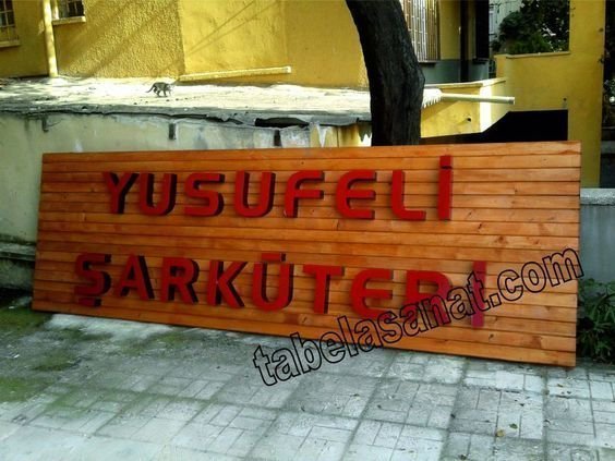 Ahsap Lambri Üzerine Pleksi Kutu Harf Tabela