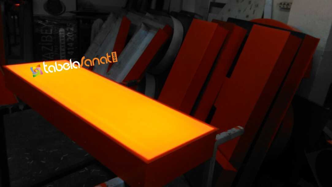alüminyum pleksi led ışıklı kutu harf tabela