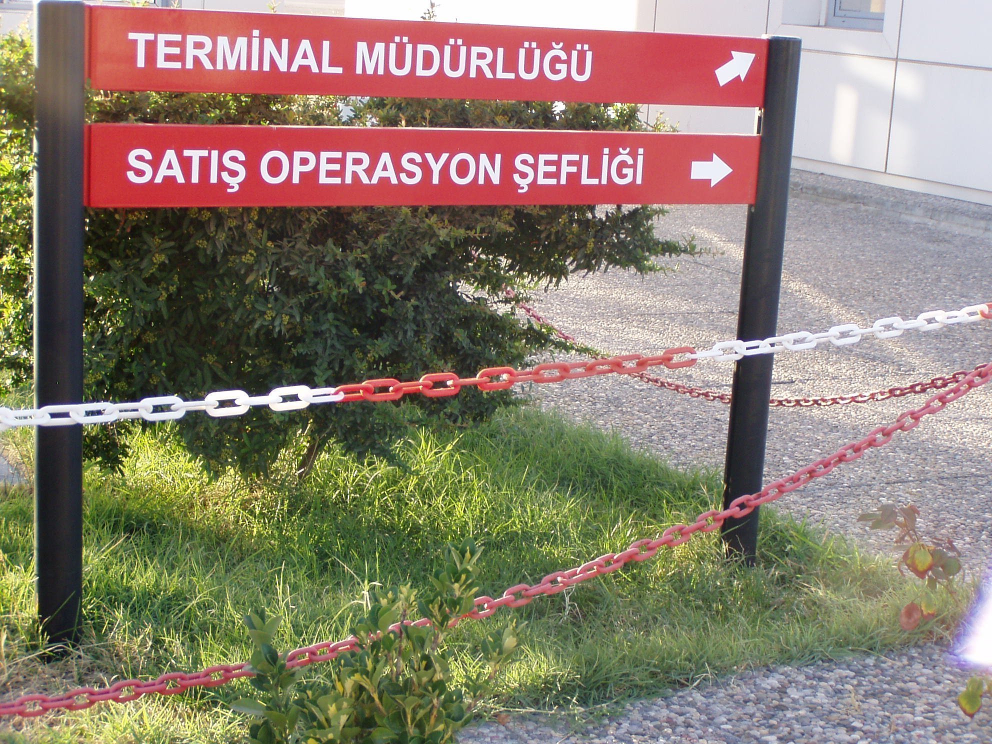 bahçe yönlendirme tabelası