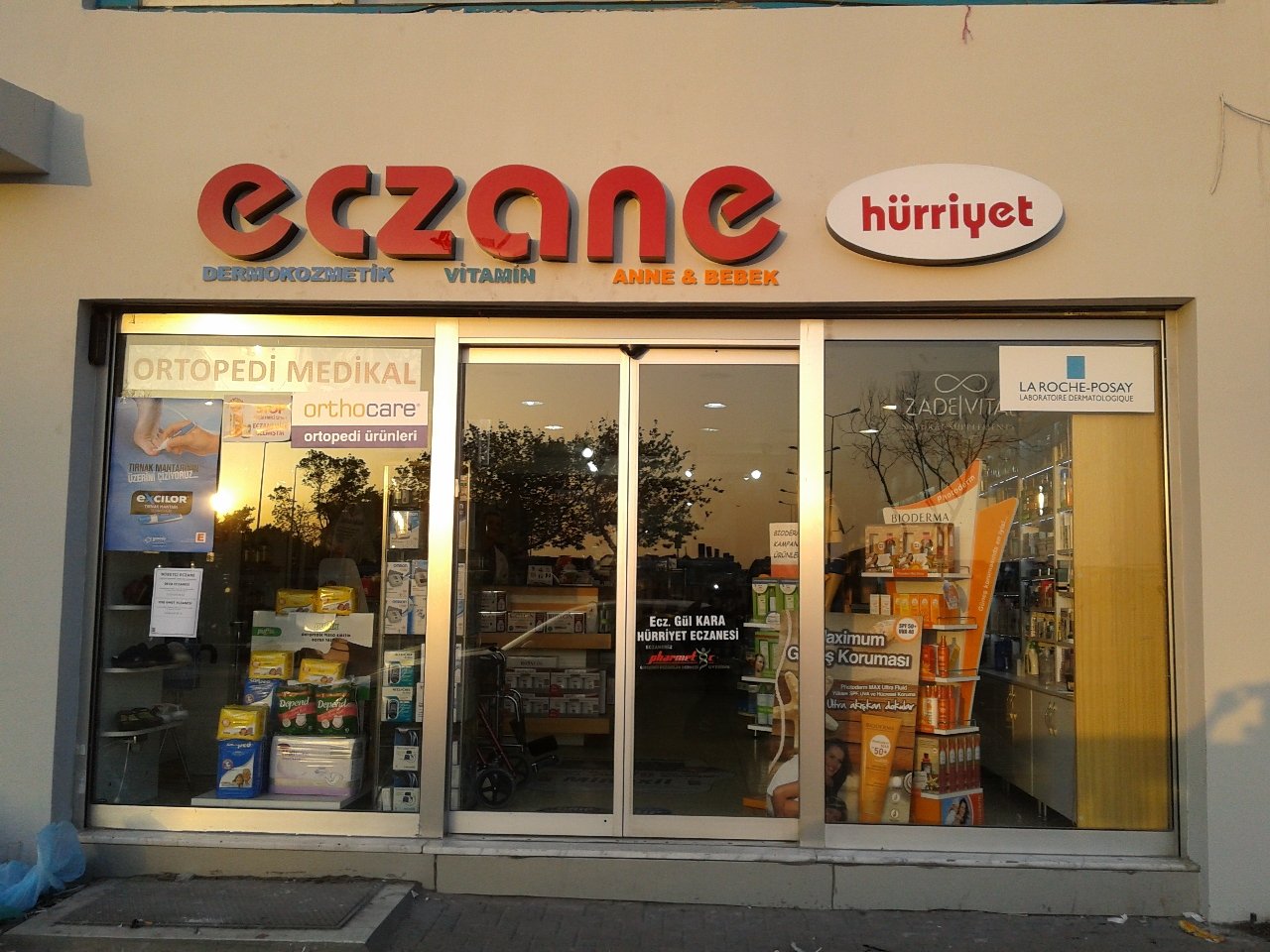 eczane pleksi kutu harf tabela