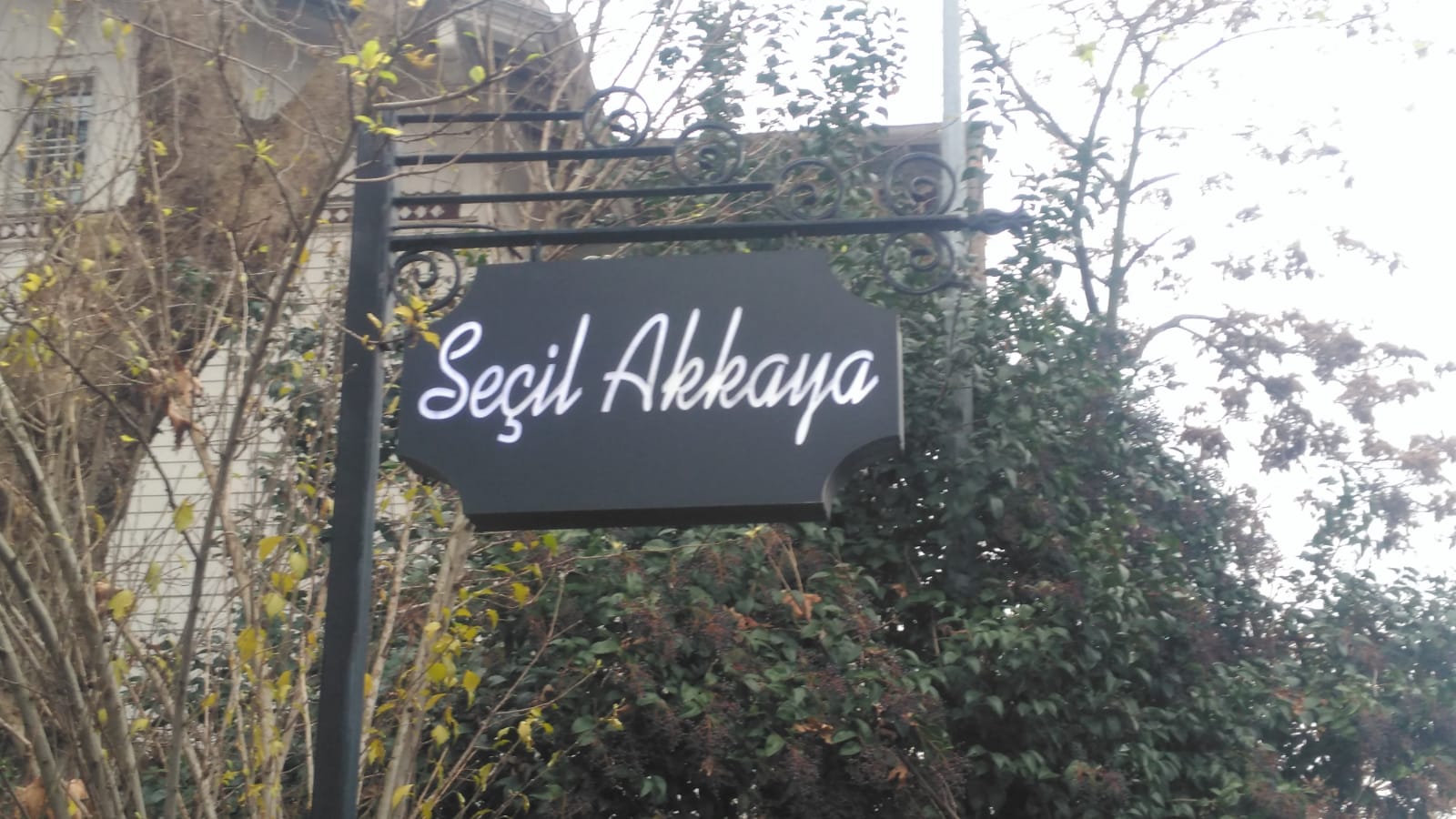 Ferforje Askı Ayaklı Eskitme Işıklı Tabela