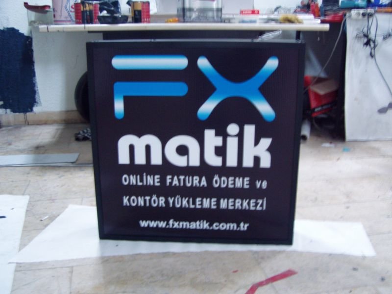 çift taraflı askılı ışıklı fener tabela