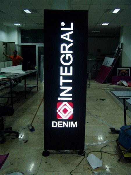 kanopi dekupe oyma ışıklı totem tabela