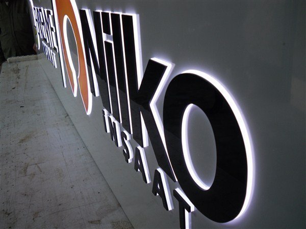 ışıklı pleksi kabartma kutu harf tabela