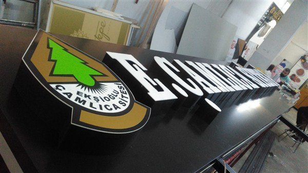 pleksi kutu harf led ışıklı tabela imalat