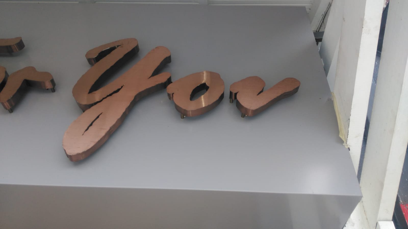 satine bakır nikel paslanmaz krom kutu harf tabela